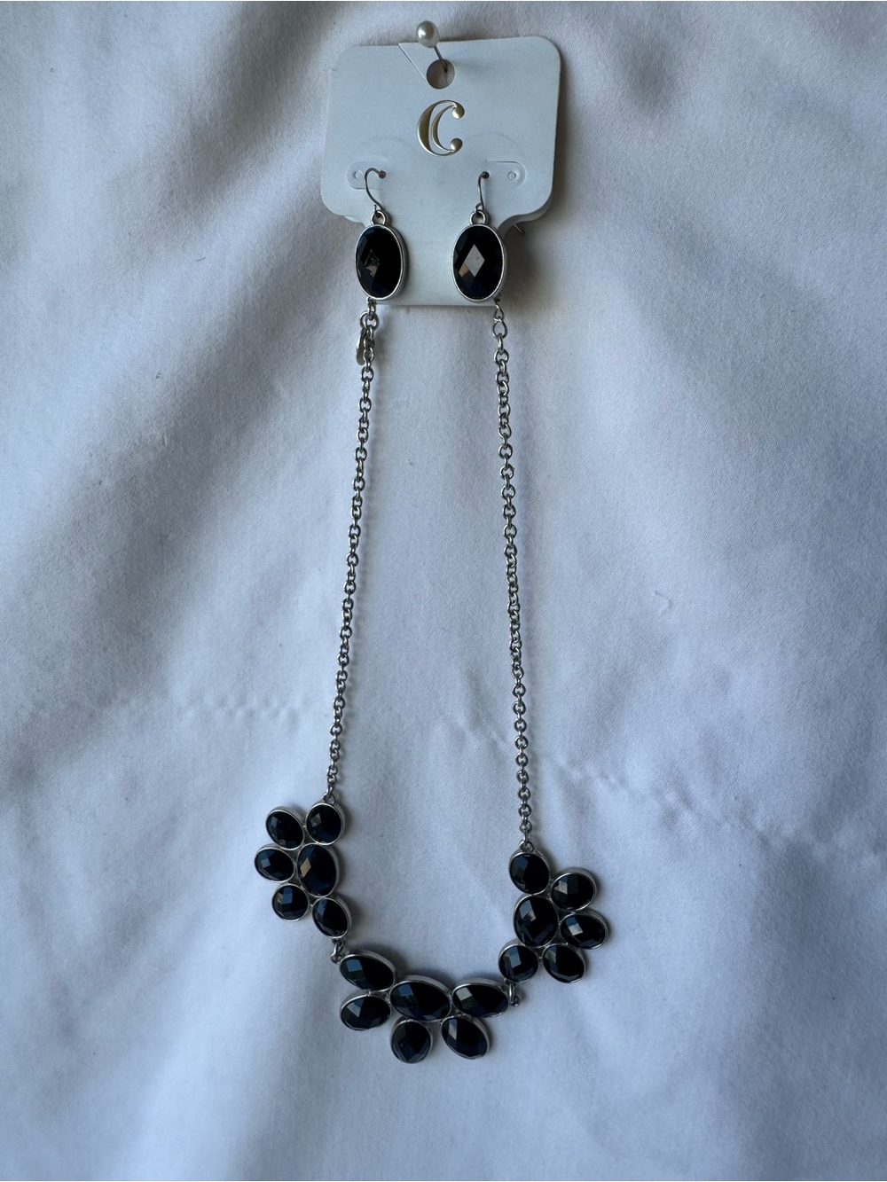 Elegant Black Stone Teardrop Necklace and Earring Set Black Oval Stone Flower Ne